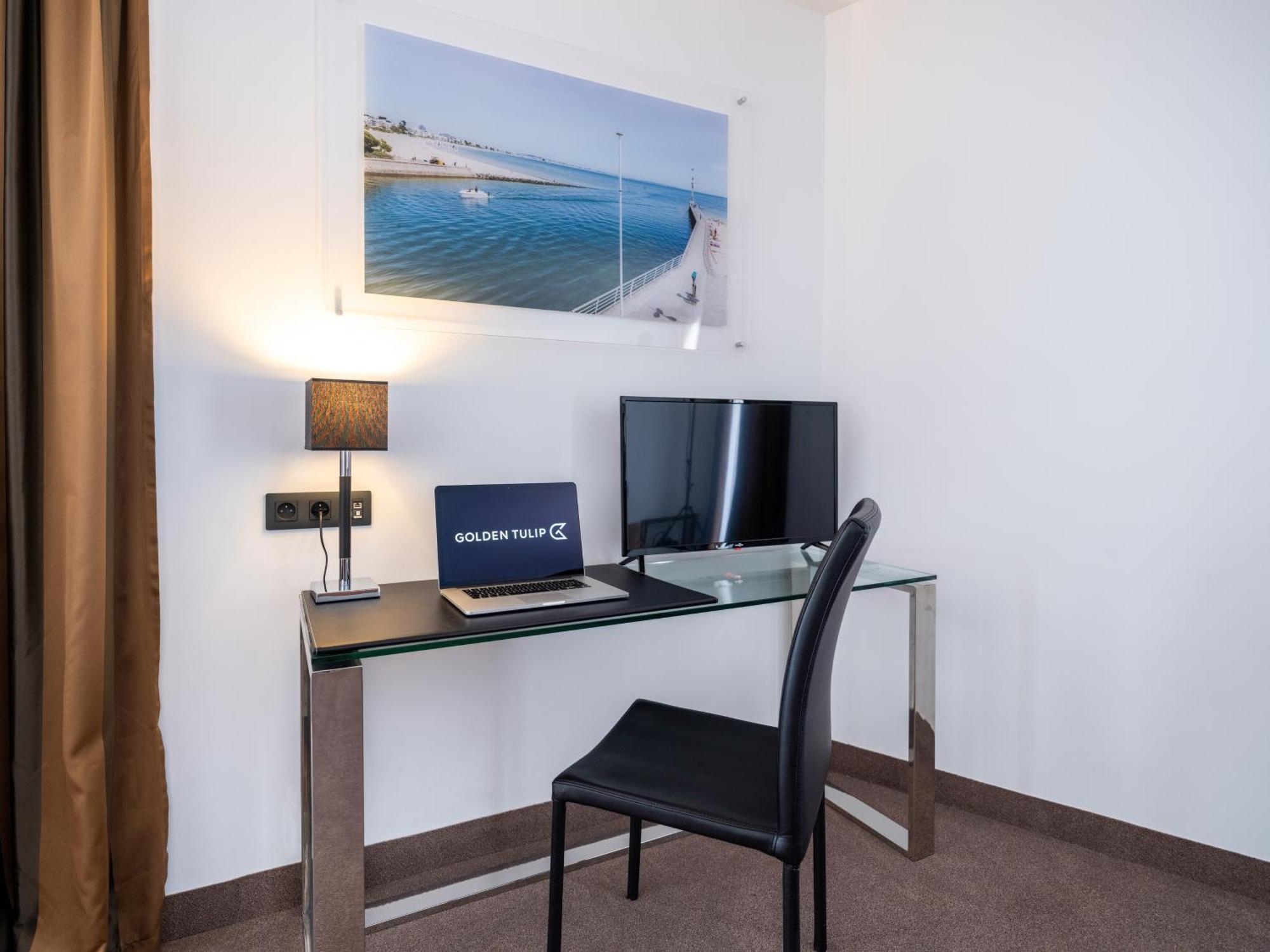 ホテル Golden Tulip La Baule エクステリア 写真
