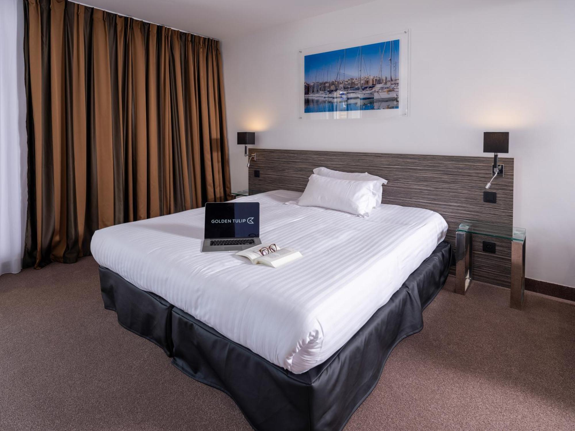 ホテル Golden Tulip La Baule エクステリア 写真