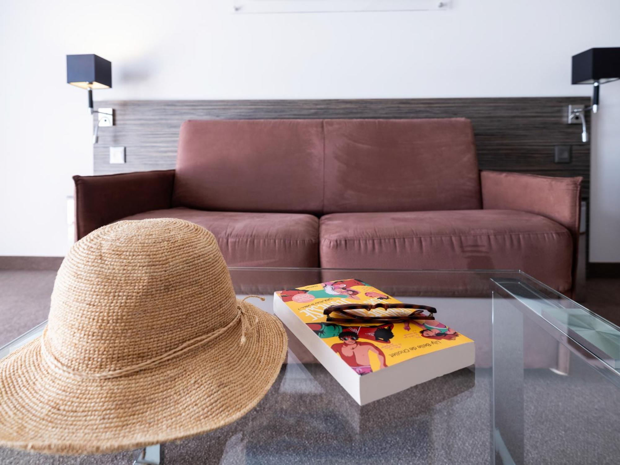 ホテル Golden Tulip La Baule エクステリア 写真