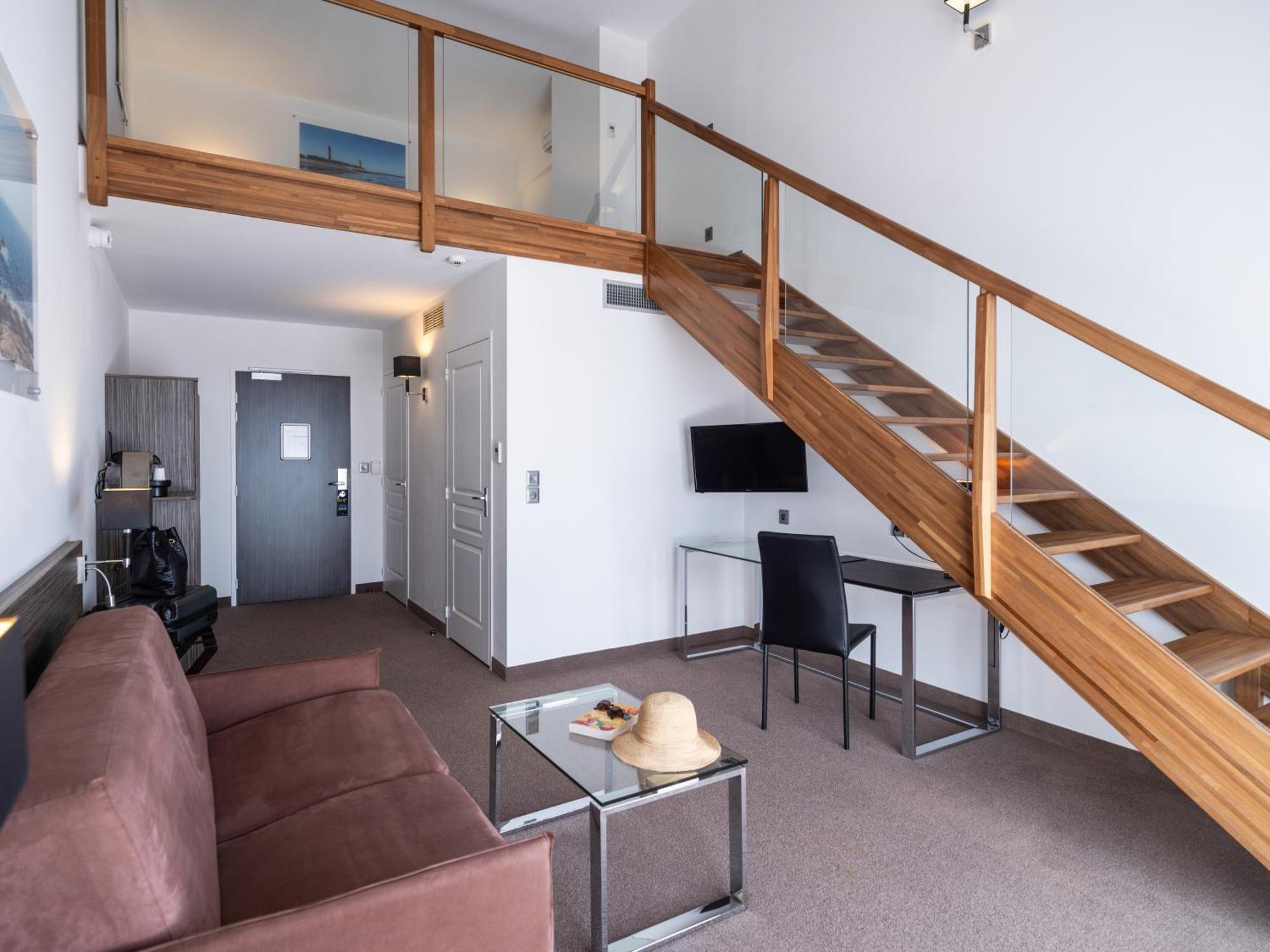 ホテル Golden Tulip La Baule エクステリア 写真