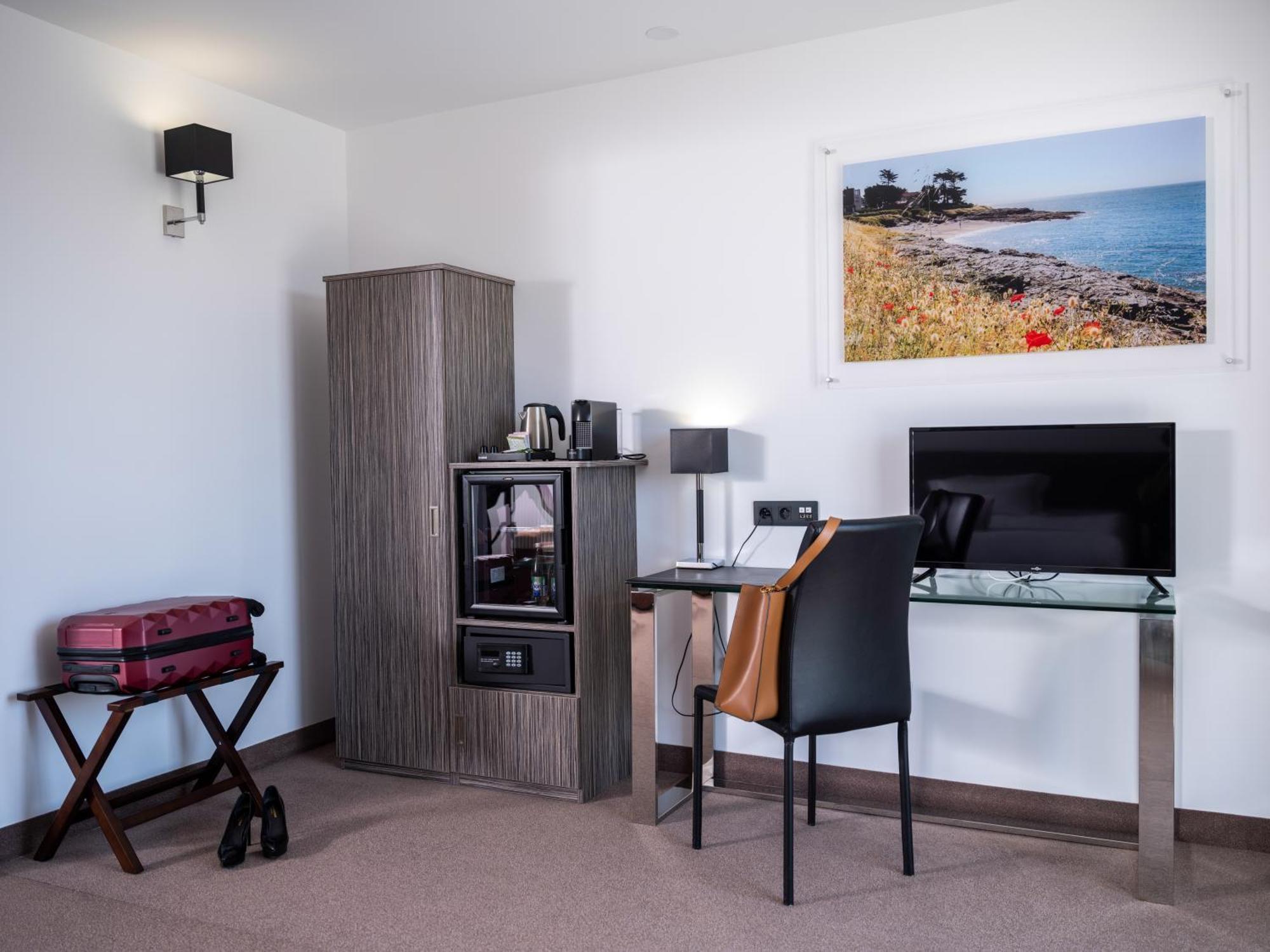 ホテル Golden Tulip La Baule エクステリア 写真