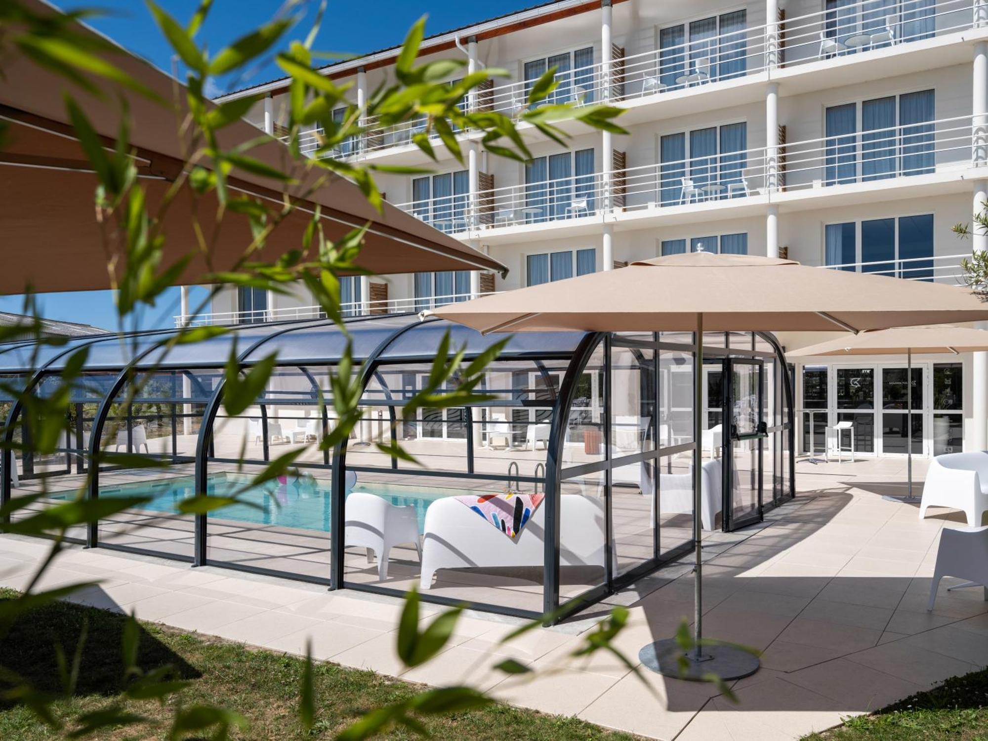ホテル Golden Tulip La Baule エクステリア 写真