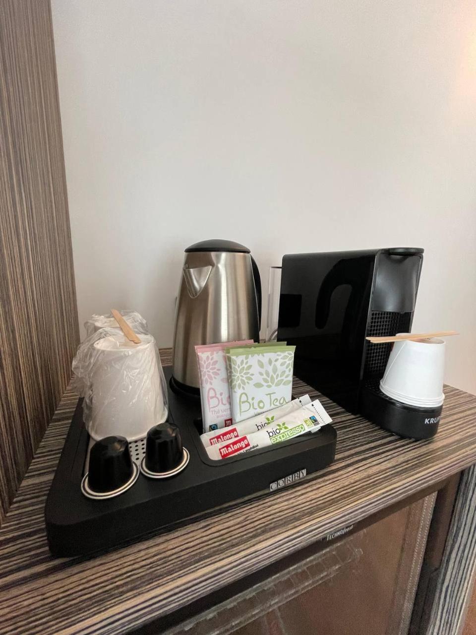 ホテル Golden Tulip La Baule エクステリア 写真